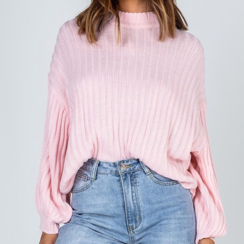 PRINCESS POLLY LIGHT PINK SWEATER!